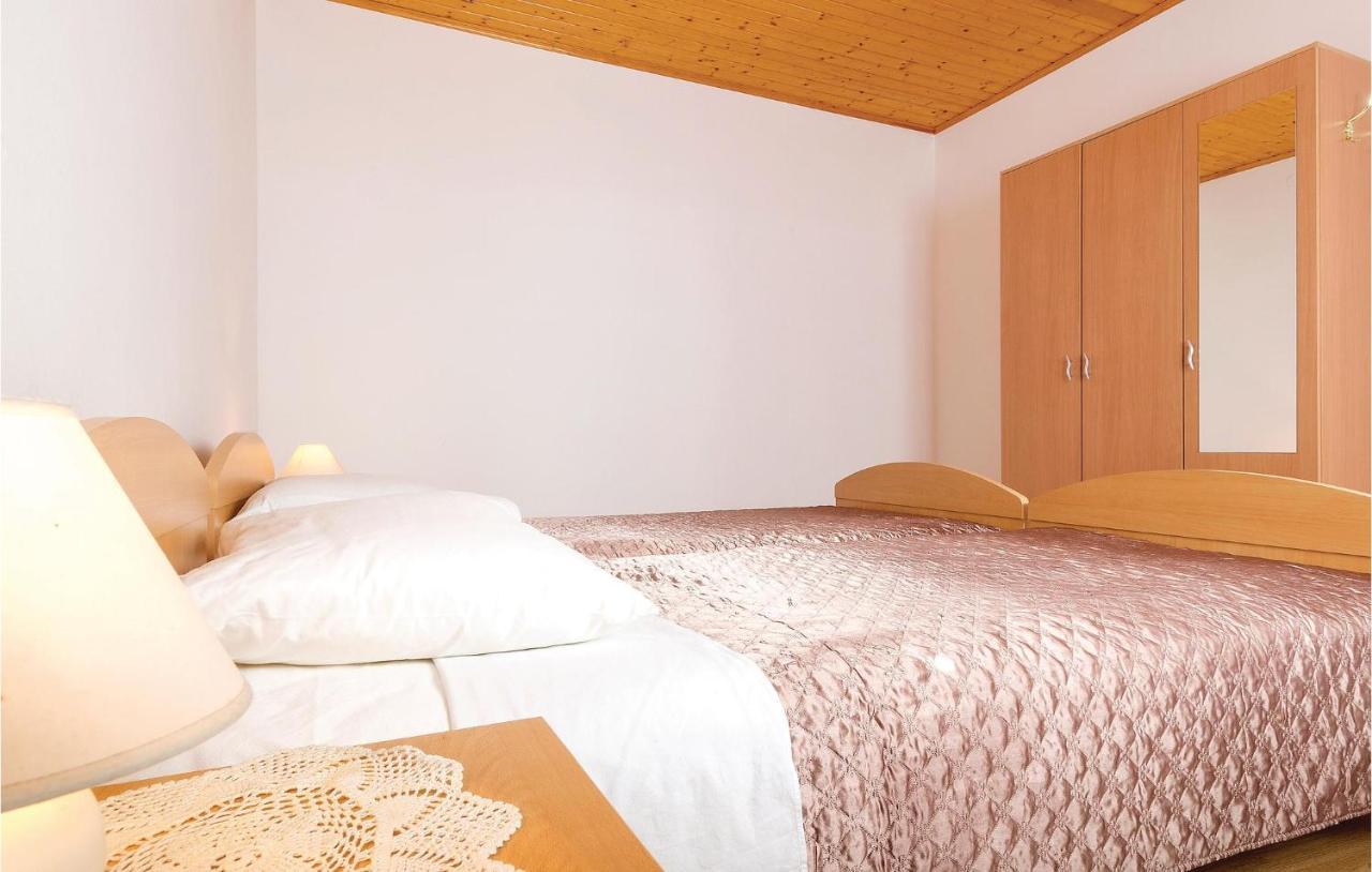 Awesome Apartment In Pula With Wifi Extérieur photo