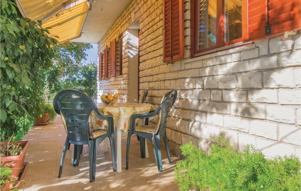 Awesome Apartment In Pula With Wifi Extérieur photo